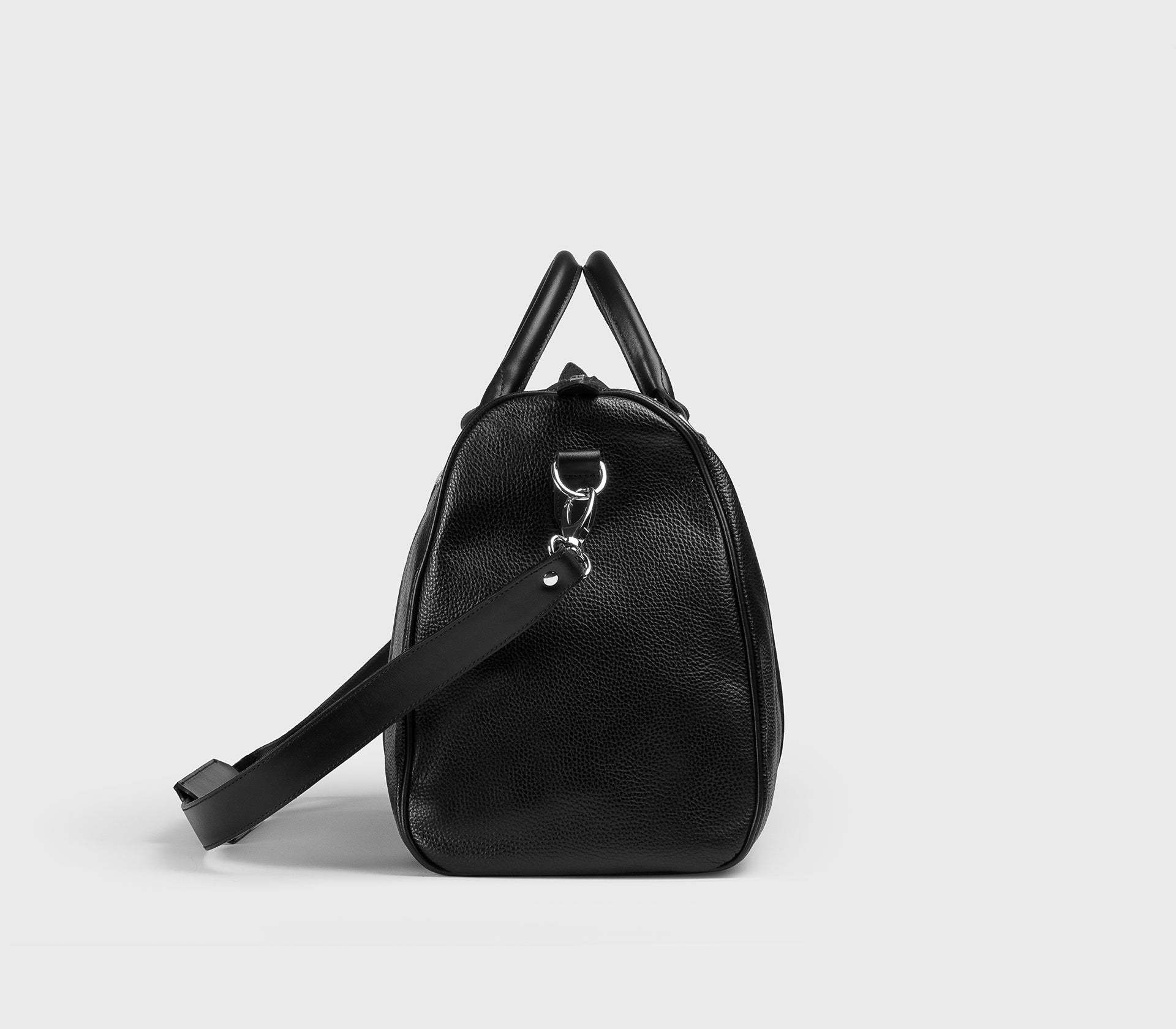 Tumbled leather weekend holdall with black matelassé detailing