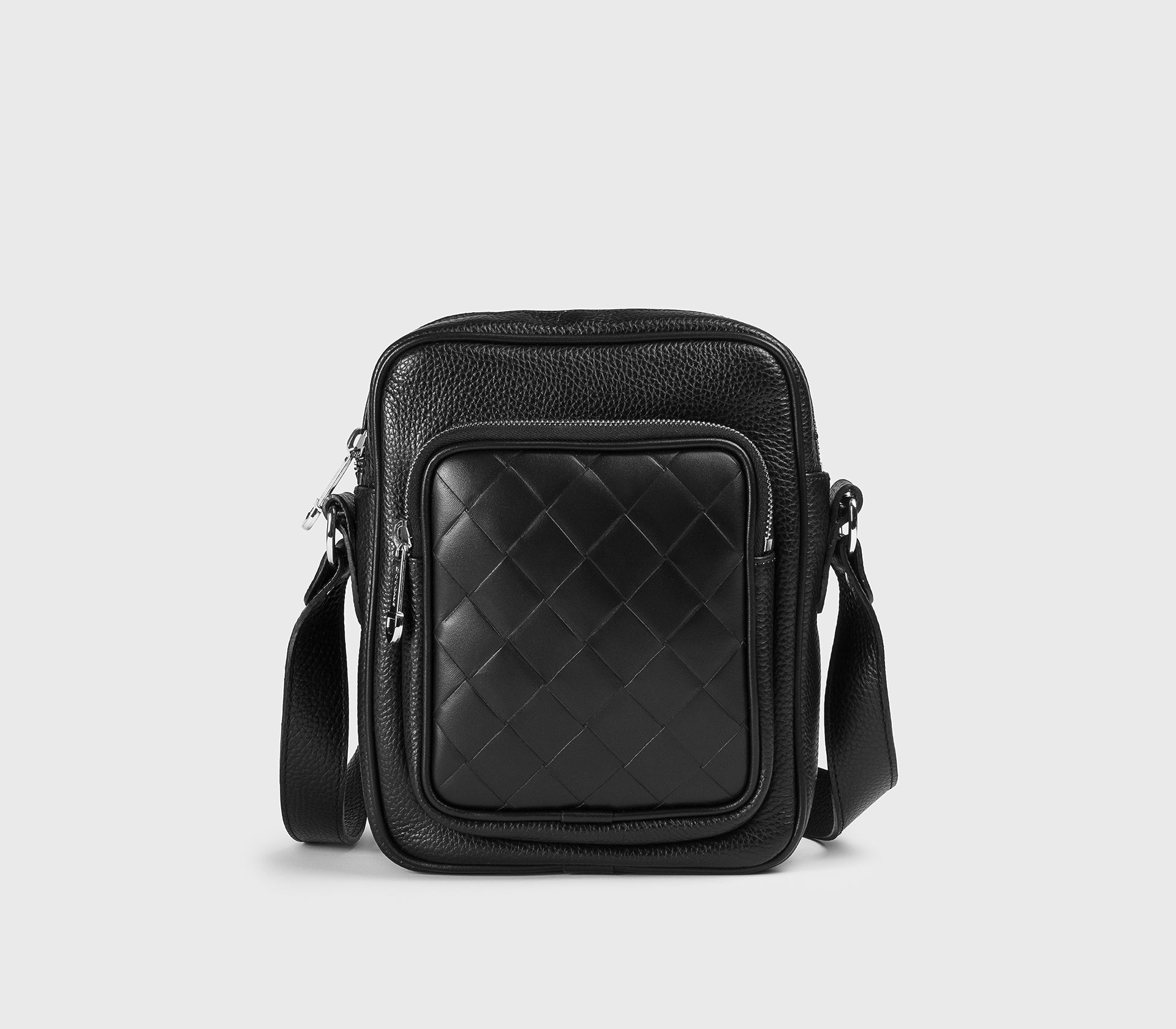 Tumbled leather crossbody bag with black matelassé detailing