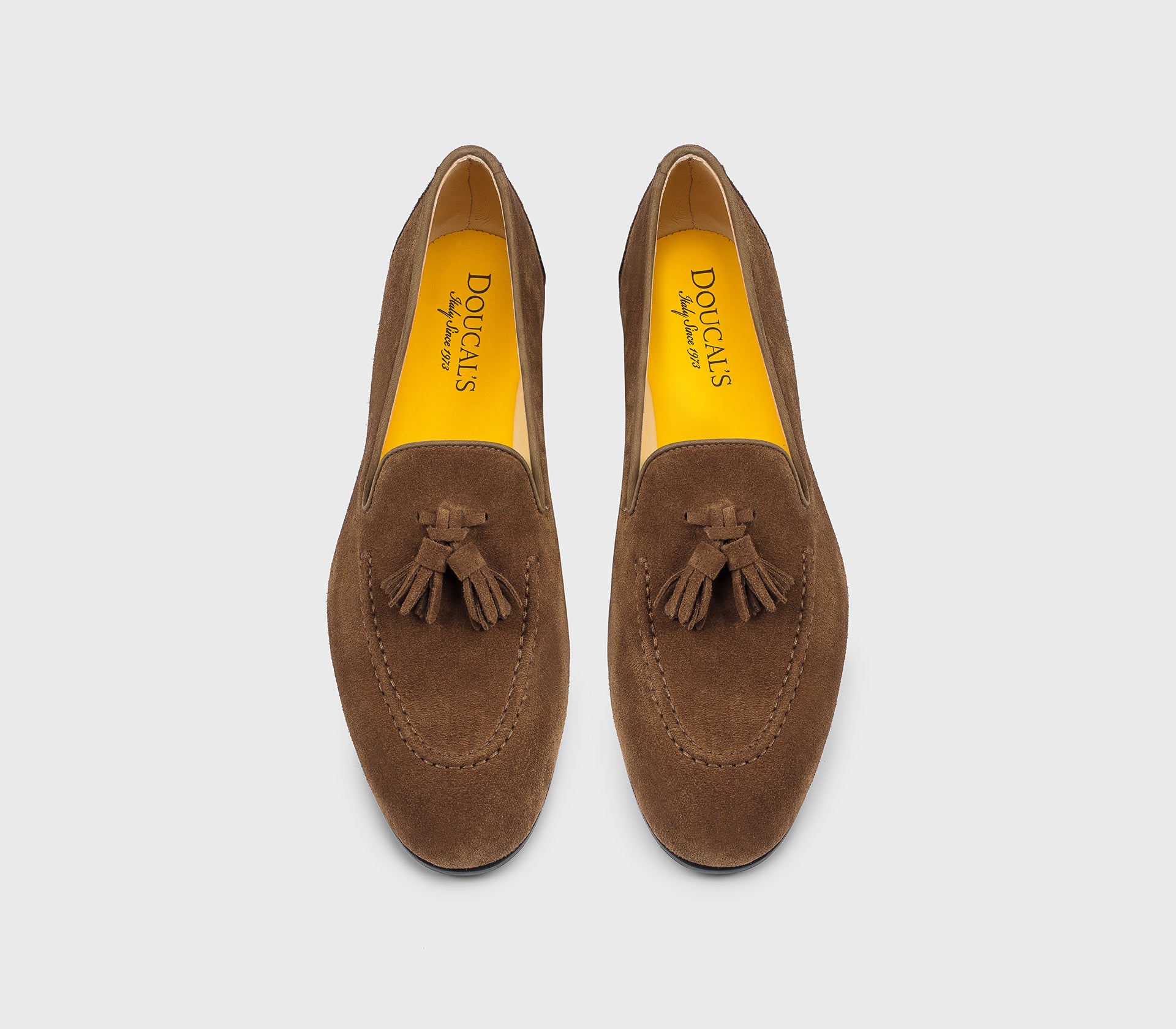 “Cinnamon” brown suede loafer with tassels