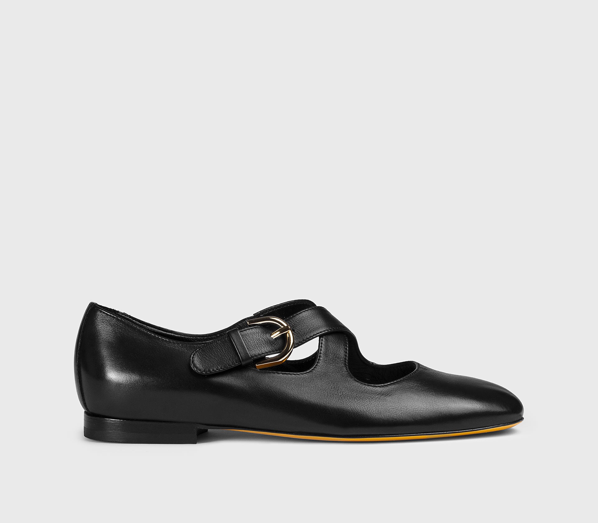 Ballerina con fibbia in pelle nera