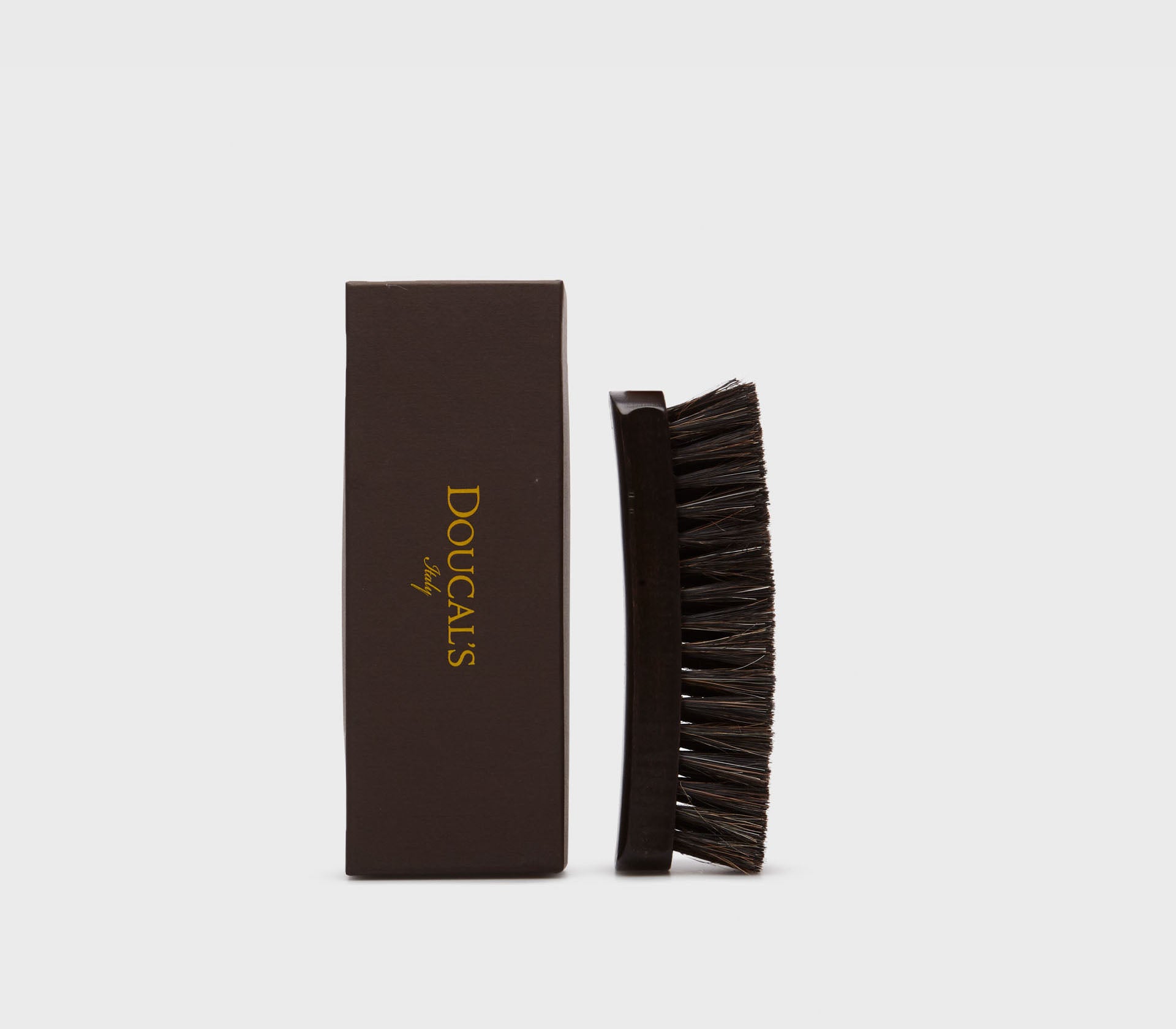 Shoe cleaning brush