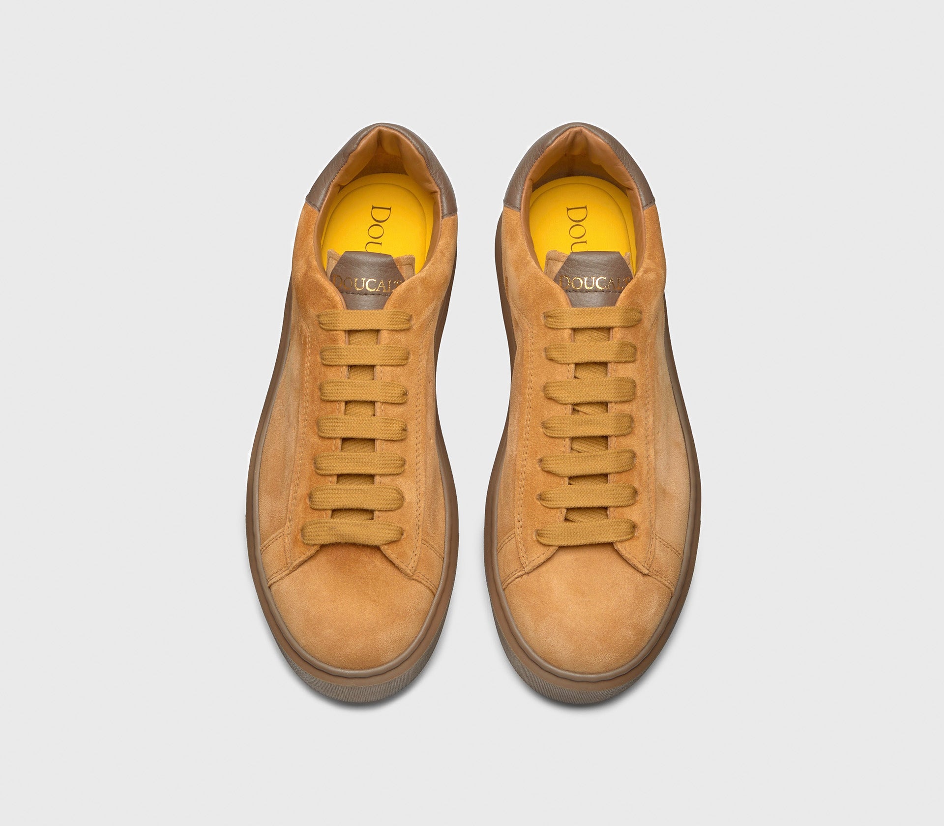 Mustard suede sneaker with leather detail