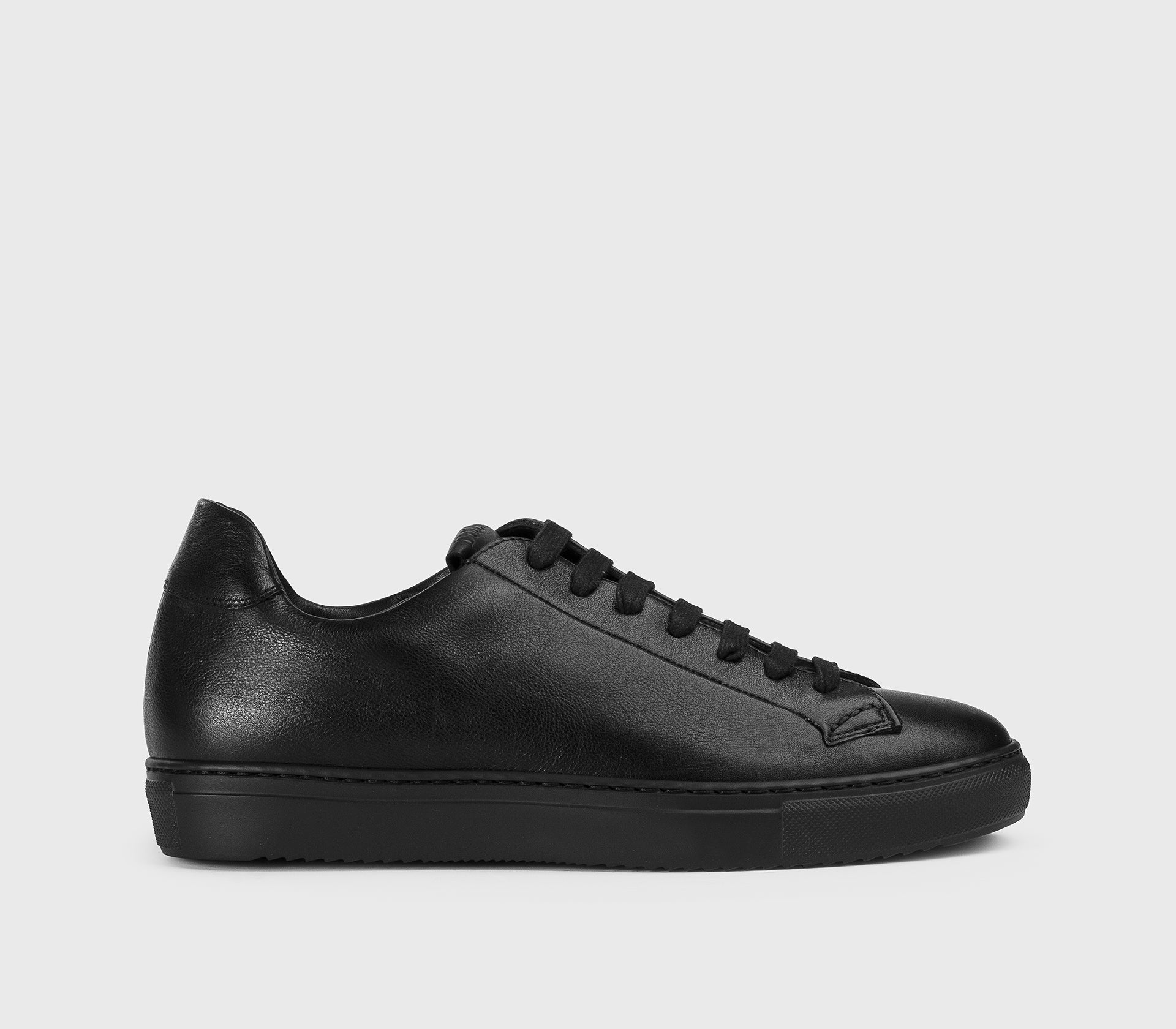 Sneaker da uomo in pelle |nero - Doucal's