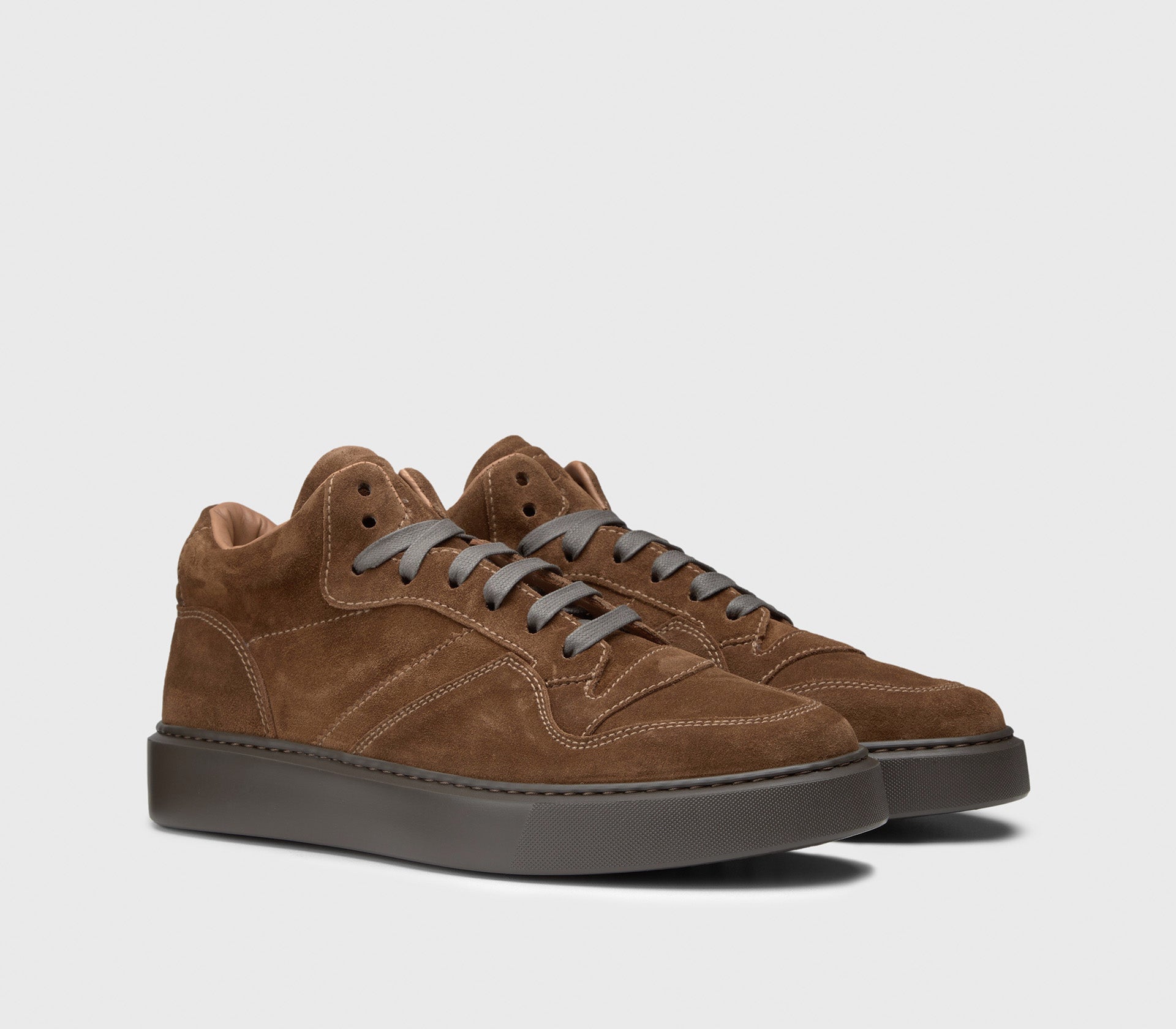 Sneaker alta in suede marrone