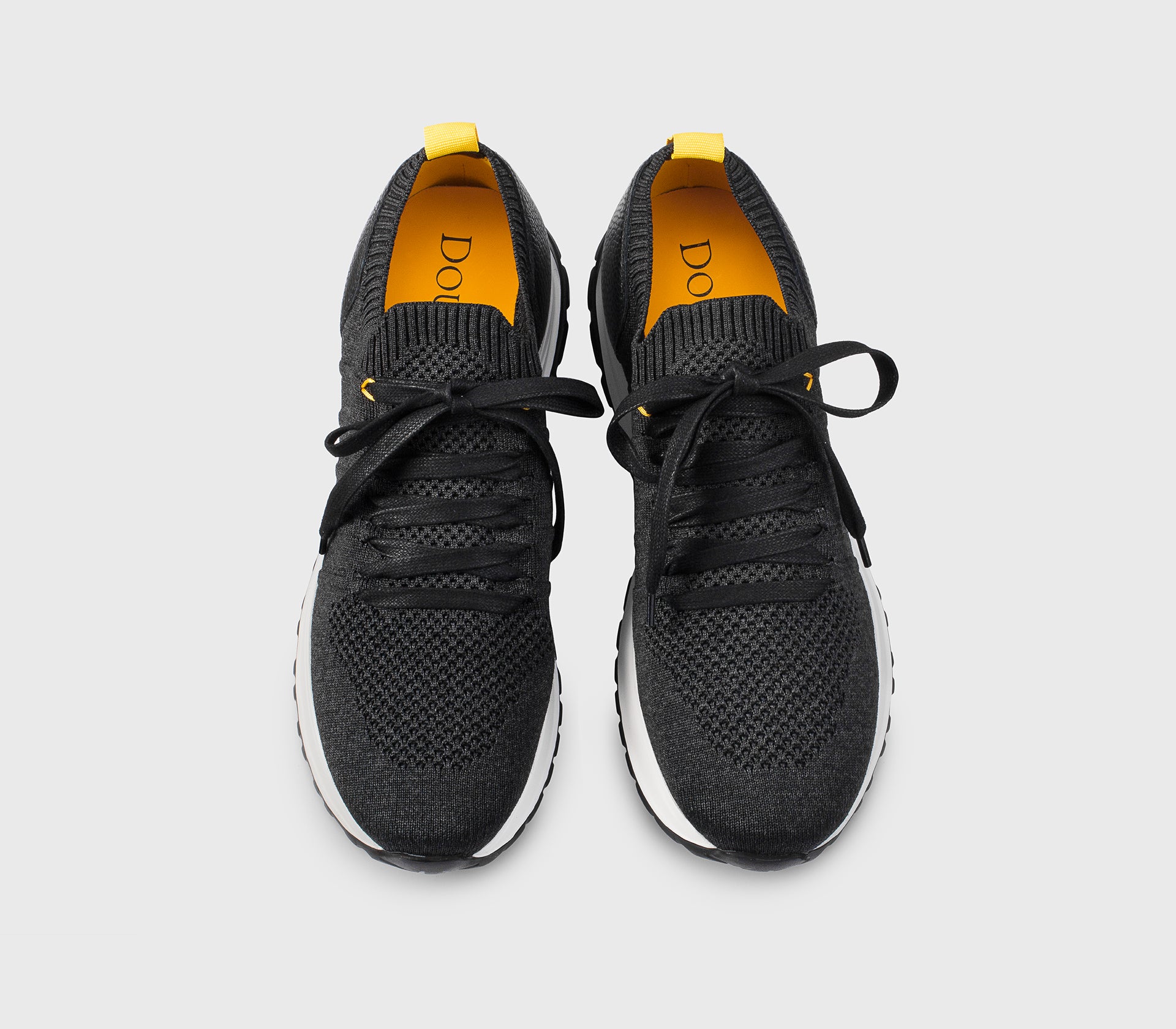 Black sneaker in performance fabric and leather