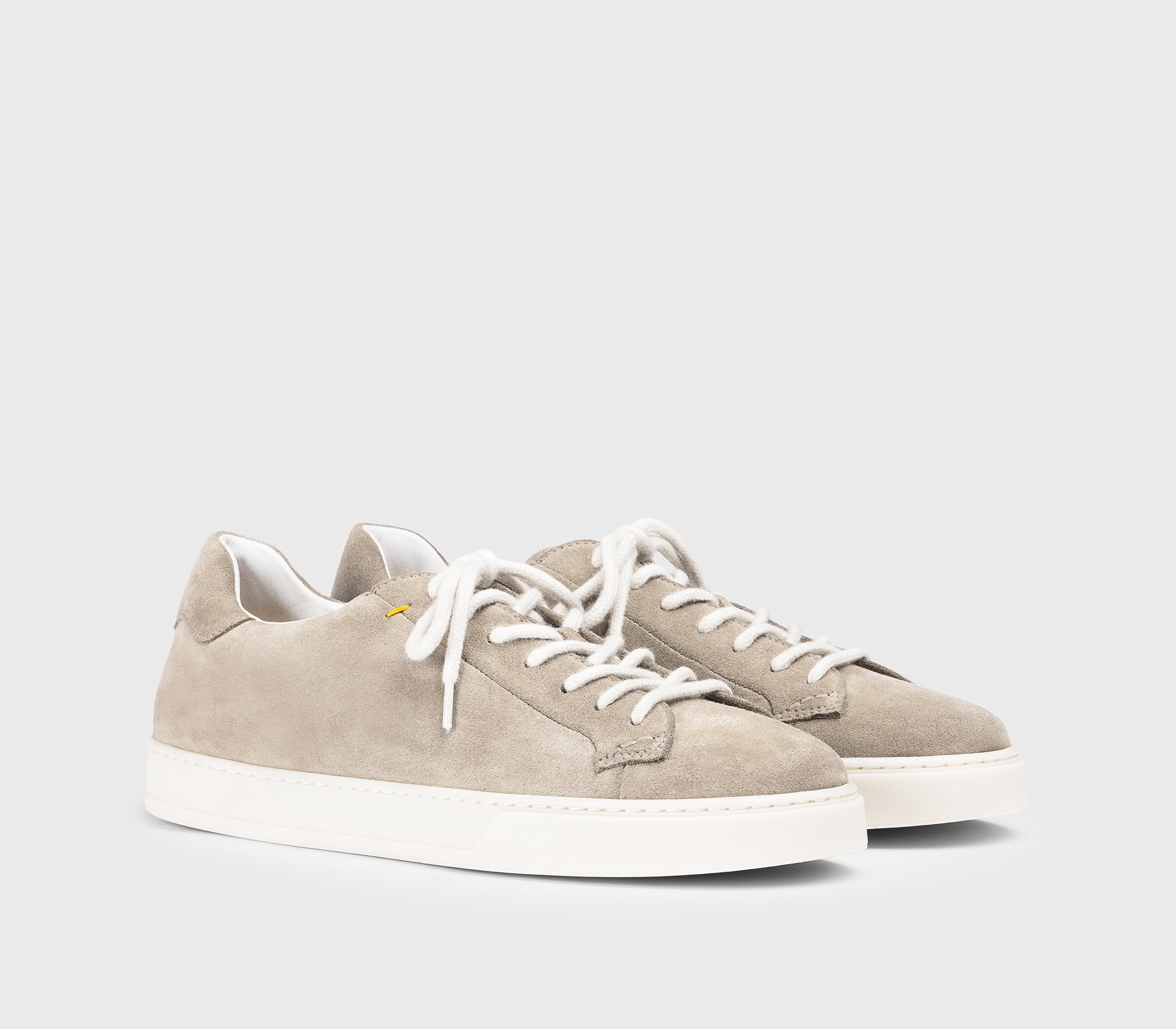 Sneaker in suede sabbia